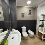 Daire 3bedroom Flat, 2 Bath In Plaza De La Feria