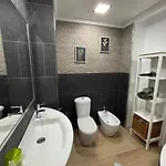 3bedroom Flat, 2 Bath In Plaza De La Feria Daire *