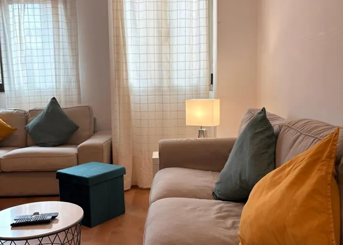 3bedroom Flat, 2 Bath In Plaza De La Feria Las Palmas / Gran Canaria