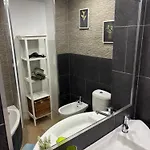 3bedroom Flat, 2 Bath In Plaza De La Feria شقة *