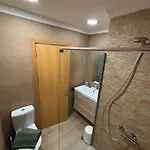 3bedroom Flat, 2 Bath In Plaza De La Feria شقة *