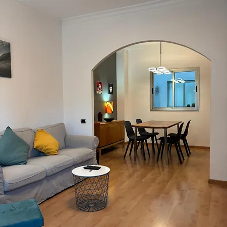 Апартаменты 3bedroom Flat, 2 Bath In Plaza De La Feria *