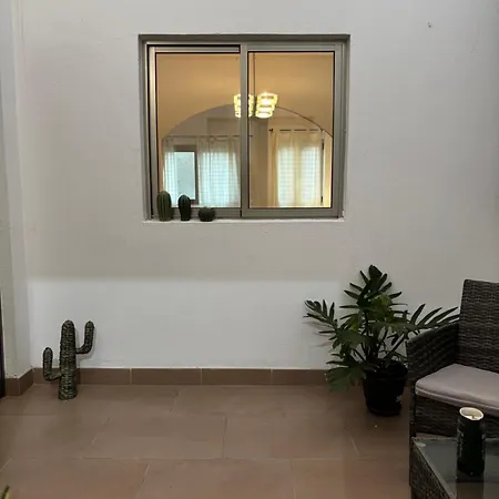 Apartamento 3bedroom Flat, 2 Bath In Plaza De La Feria