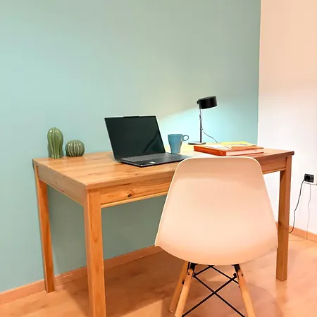 3bedroom Flat, 2 Bath In Plaza De La Feria Apartamento *