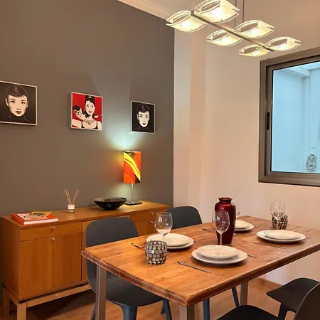 Апартаменты 3bedroom Flat, 2 Bath In Plaza De La Feria