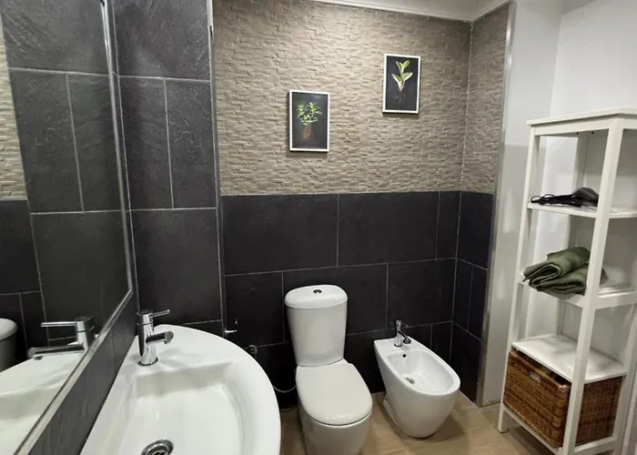 3bedroom Flat, 2 Bath In Plaza De La Feria Apartament *