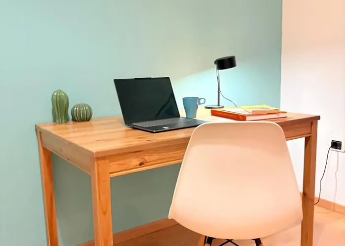 3bedroom Flat, 2 Bath In Plaza De La Feria Apartamento *