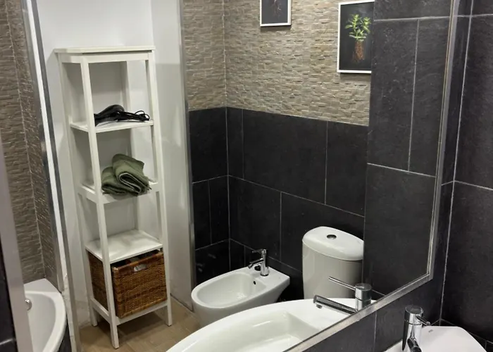 3bedroom Flat, 2 Bath In Plaza De La Feria Apartamento *