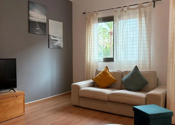 Apartamento 3bedroom Flat, 2 Bath In Plaza De La Feria